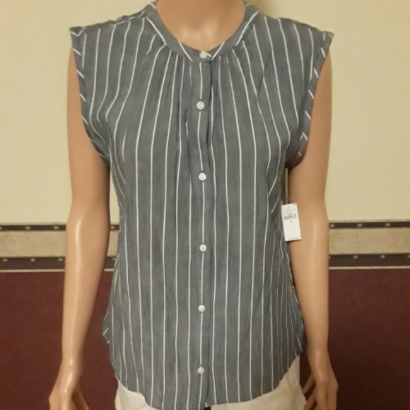 Old Navy Tops - Old Navy Sleeveless Striped Button-Down Blouse Size M NWT